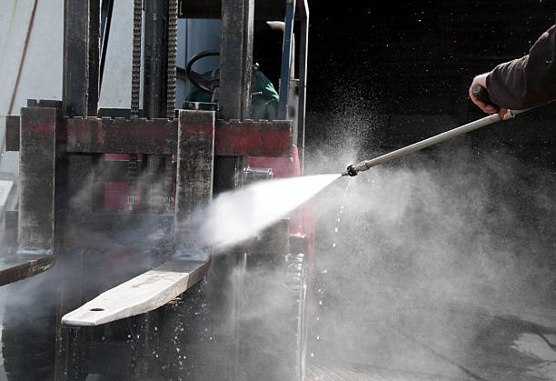 Best Local Pressure Washing Services  in Floresville, TX